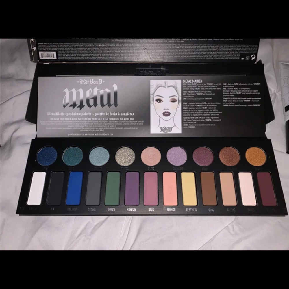 Kat Von D Metal matte eyeshadow palette